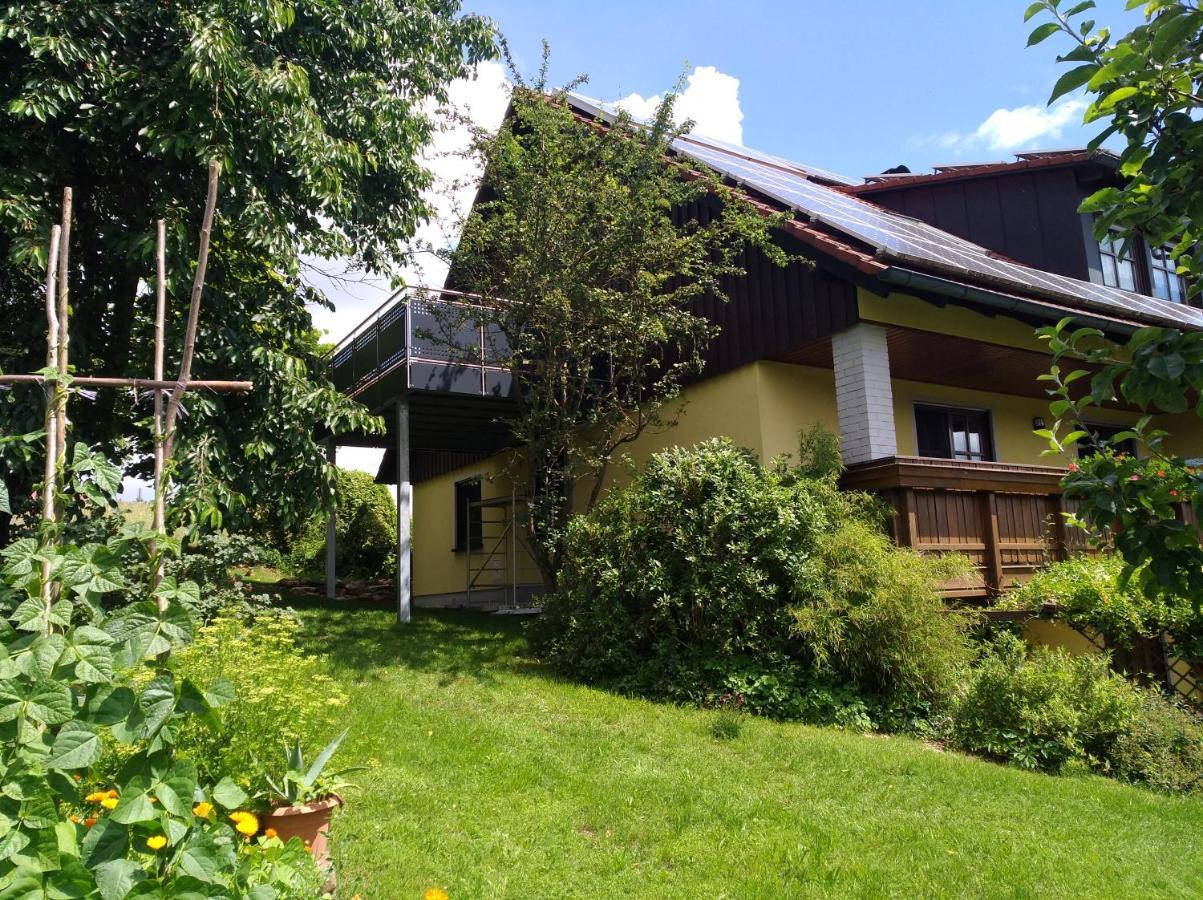 Ferienwohnung Adelhardt Eckersdorf Exterior foto