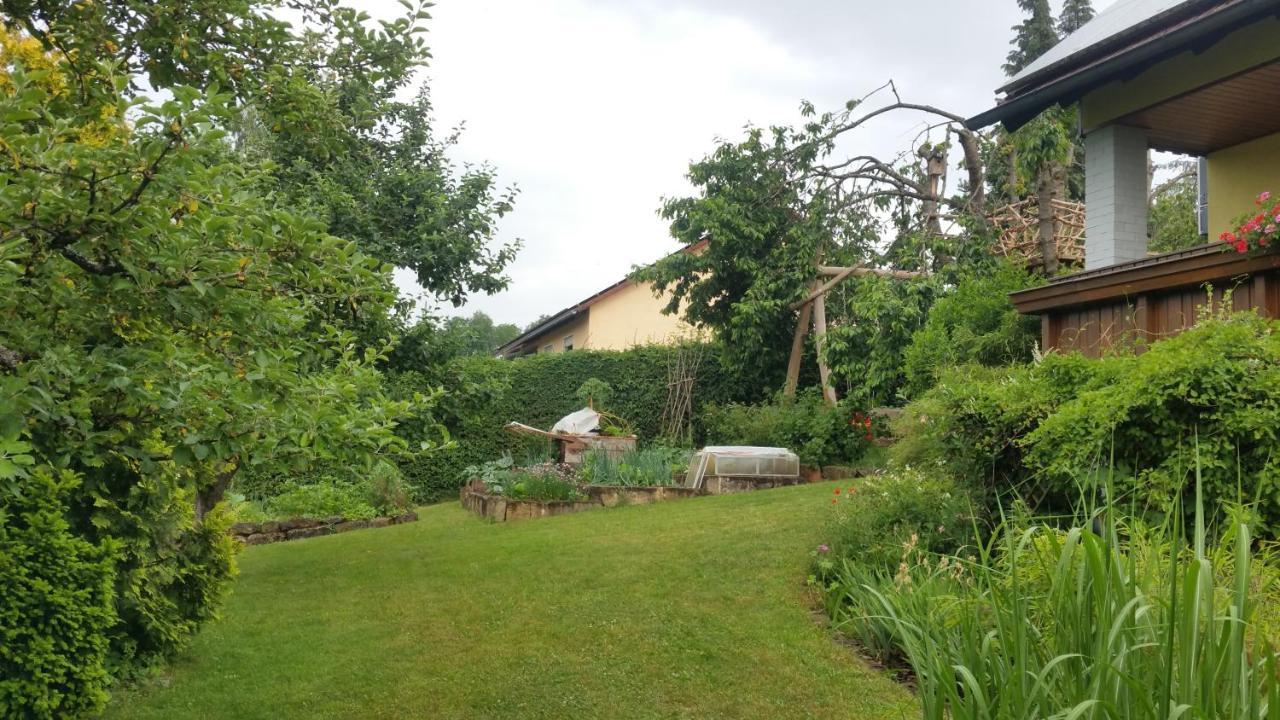 Ferienwohnung Adelhardt Eckersdorf Exterior foto