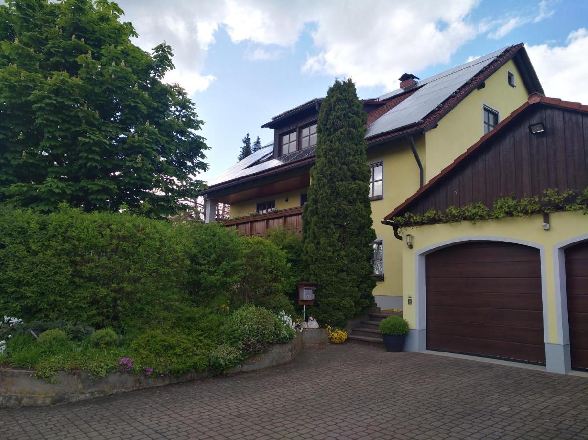 Ferienwohnung Adelhardt Eckersdorf Exterior foto